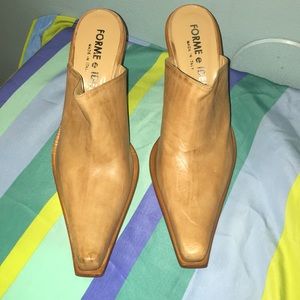 Forme e Idee’ Beige Leather Mules